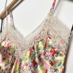 Γυναικείο Σετ Σατέν Babydoll Τοπάκι και Σορτσάκι Φλοράλ Slim Fit, Κόκκινο