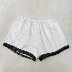 Σετ Σατέν Babydoll Τοπάκι και Σορτσάκι με Δαντέλα Slim Fit, Λευκό